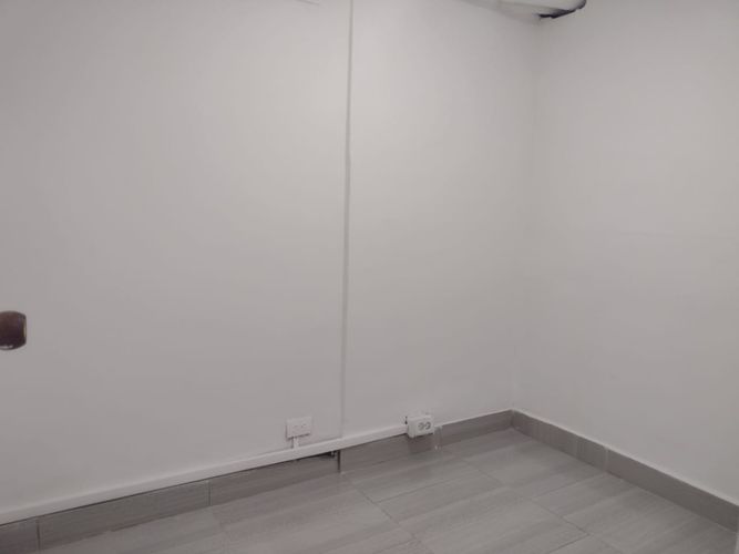 Local en arriendo en Conquistadores, Medellín, 33 m² · foto 6 de 8