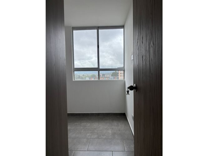 Apartamento de 3 alcobas en venta en Alto Del Medio, Rionegro, 57 m² · foto 5 de 15