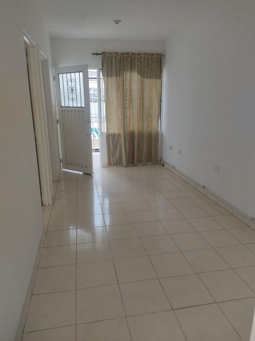 Casa de 8 alcobas en venta en El Poblado I, Cali, 60 m² · foto 2 de 24