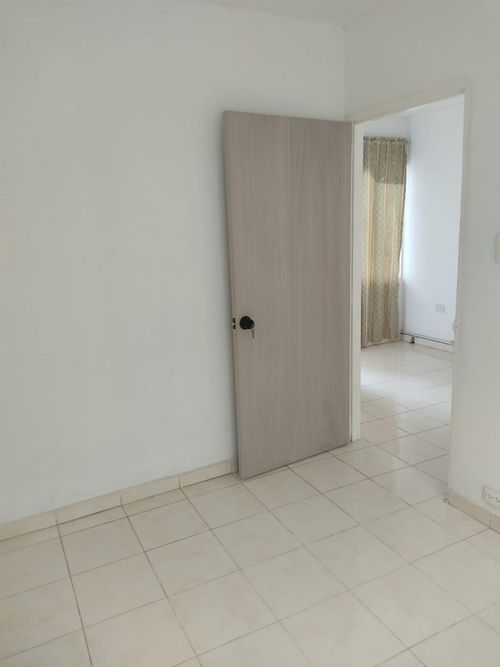 Casa de 8 alcobas en venta en El Poblado I, Cali, 60 m² · foto 5 de 24