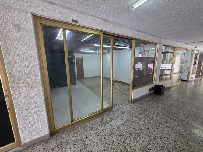 Local en arriendo en San Pedro, Cali, 30 m² · foto 4 de 7