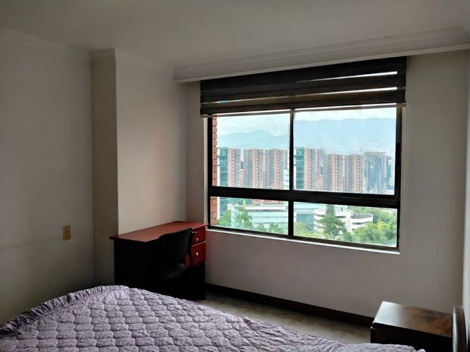 Apartamento de 4 alcobas en venta en El Poblado, Medellín, 165 m² · foto 15 de 19
