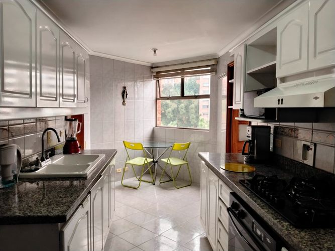 Apartamento de 4 alcobas en venta en El Poblado, Medellín, 165 m² · foto 7 de 19