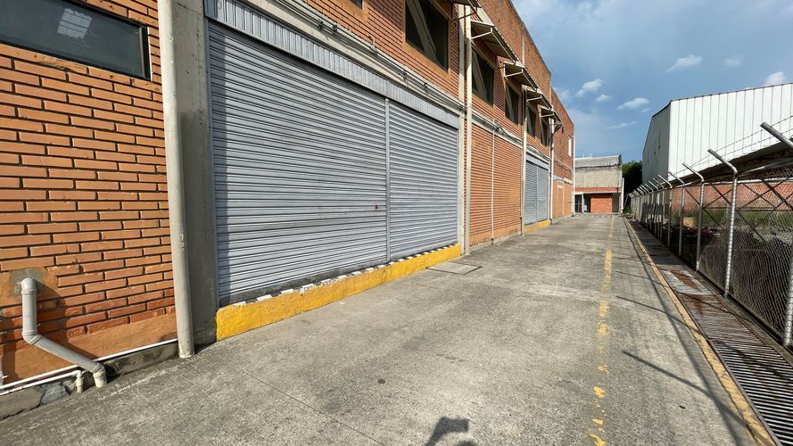 Bodega en arriendo en Arroyohondo, Yumbo, 2000 m² · foto 10 de 24