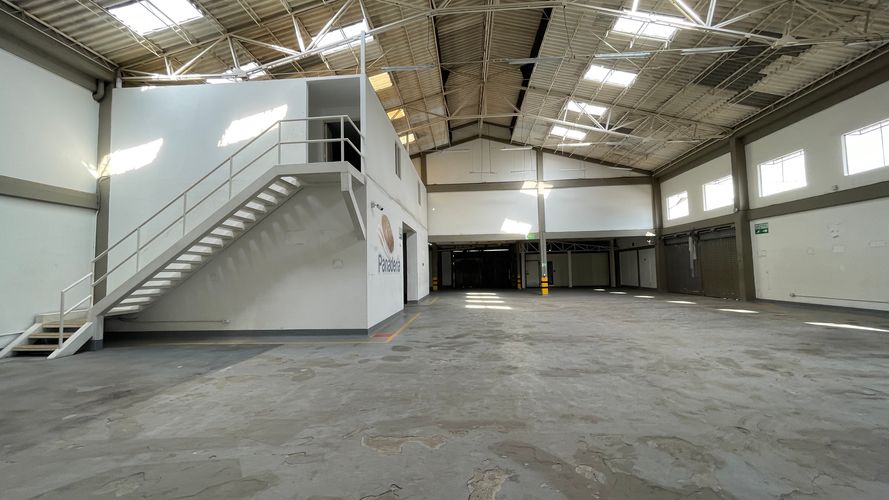 Bodega en arriendo en Arroyohondo, Yumbo, 2000 m² · foto 14 de 24