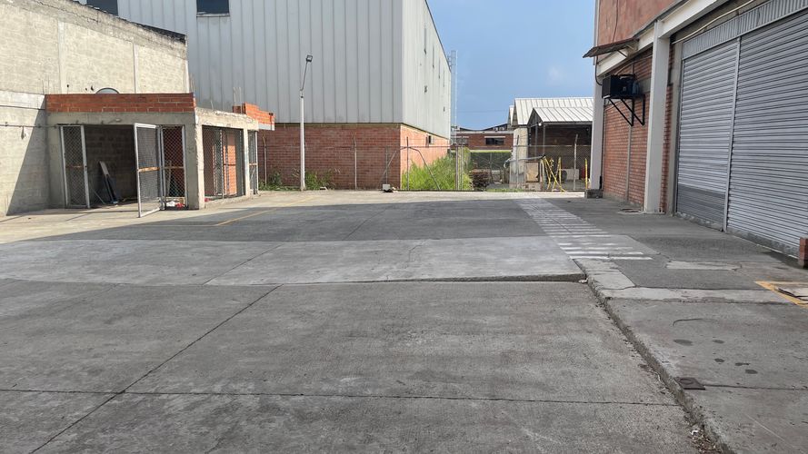 Bodega en arriendo en Arroyohondo, Yumbo, 2000 m² · foto 19 de 24