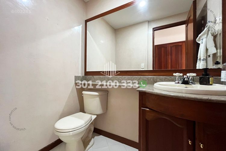 Apartamento de 3 alcobas en arriendo en El Tesoro, Medellín, 198 m² · foto 10 de 24