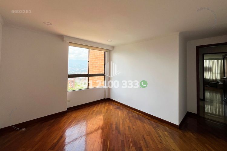 Apartamento de 3 alcobas en arriendo en El Tesoro, Medellín, 198 m² · foto 14 de 24