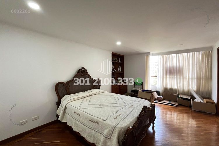 Apartamento de 3 alcobas en arriendo en El Tesoro, Medellín, 198 m² · foto 22 de 24