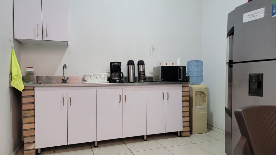 Casa de 11 alcobas en venta en Centenario, Cali, 320 m² · foto 23 de 24