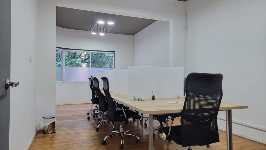 Casa de 11 alcobas en venta en Centenario, Cali, 320 m² · foto 20 de 24