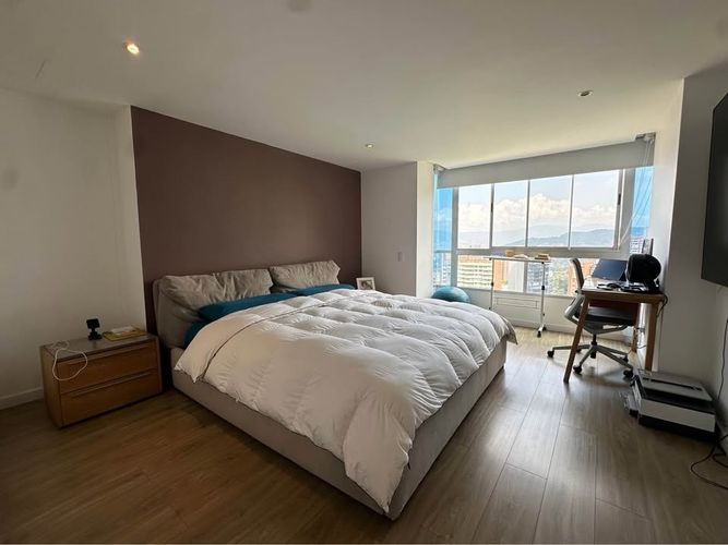 Apartamento en arriendo en El Tesoro, Medellín · foto 3 de 10