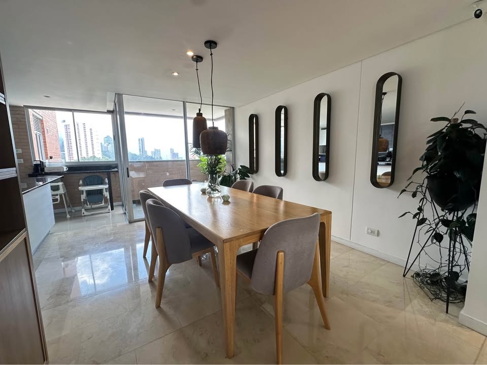 Apartamento en arriendo en El Tesoro, Medellín · foto 9 de 10