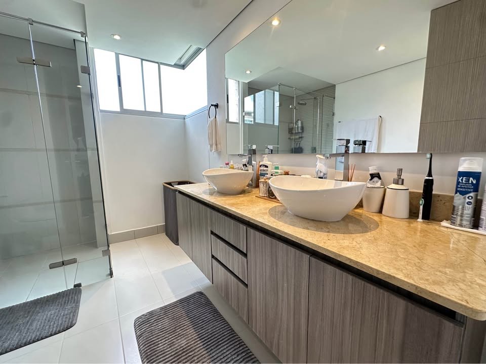 Apartamento en arriendo en El Tesoro, Medellín · foto 4 de 10