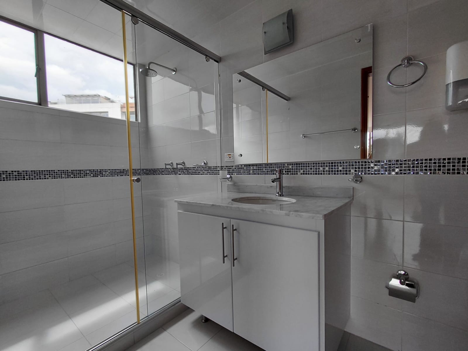 Casa en venta en Las Villas, Bogotá · foto 22 de 24