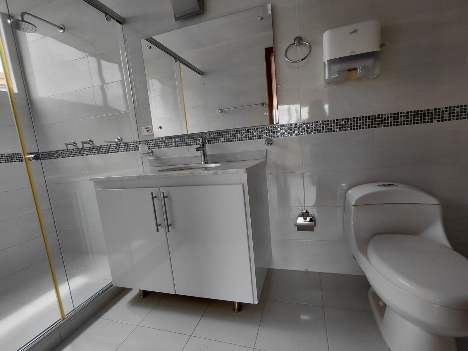 Casa en venta en Las Villas, Bogotá · foto 23 de 24