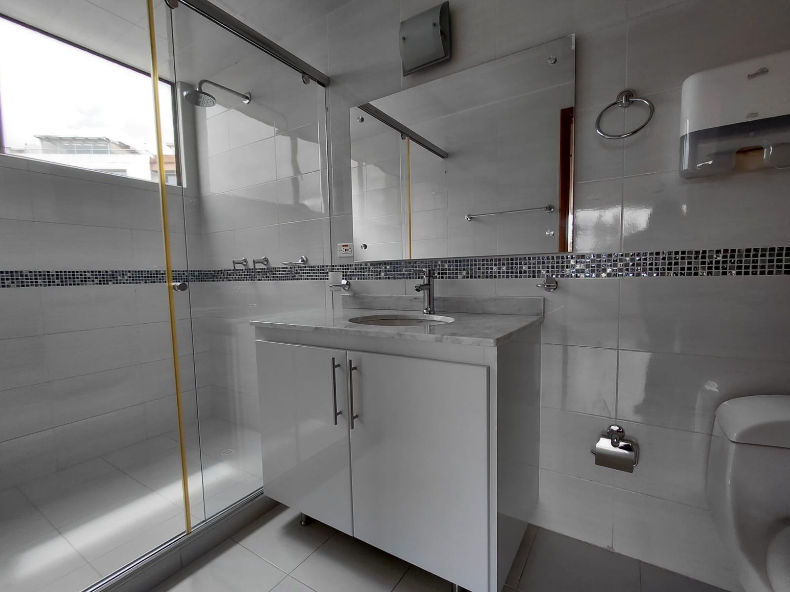 Casa en venta en Las Villas, Bogotá · foto 24 de 24