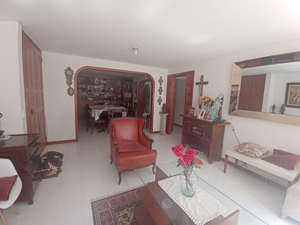 Apartamento en venta en Santa Barbara, Bogotá · foto 3 de 18
