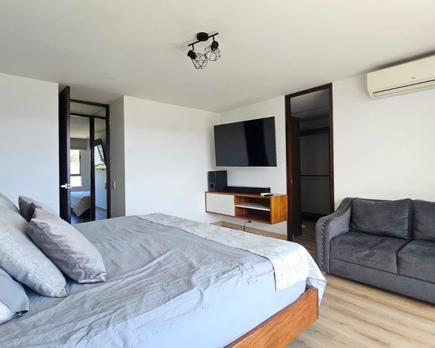Apartamento de 3 alcobas en venta en El Poblado, Medellín, 165 m² · foto 11 de 14