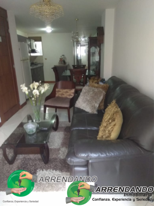 Apartamento de 2 alcobas en venta en Las Lomitas, Sabaneta, 67 m² · foto 3 de 13