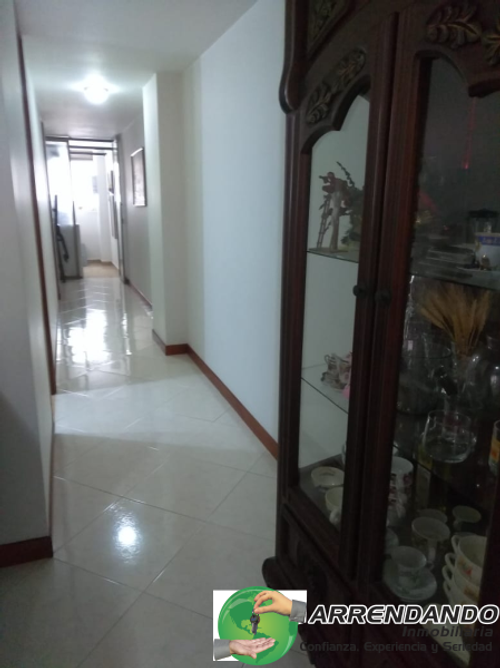 Apartamento de 2 alcobas en venta en Las Lomitas, Sabaneta, 67 m² · foto 10 de 13