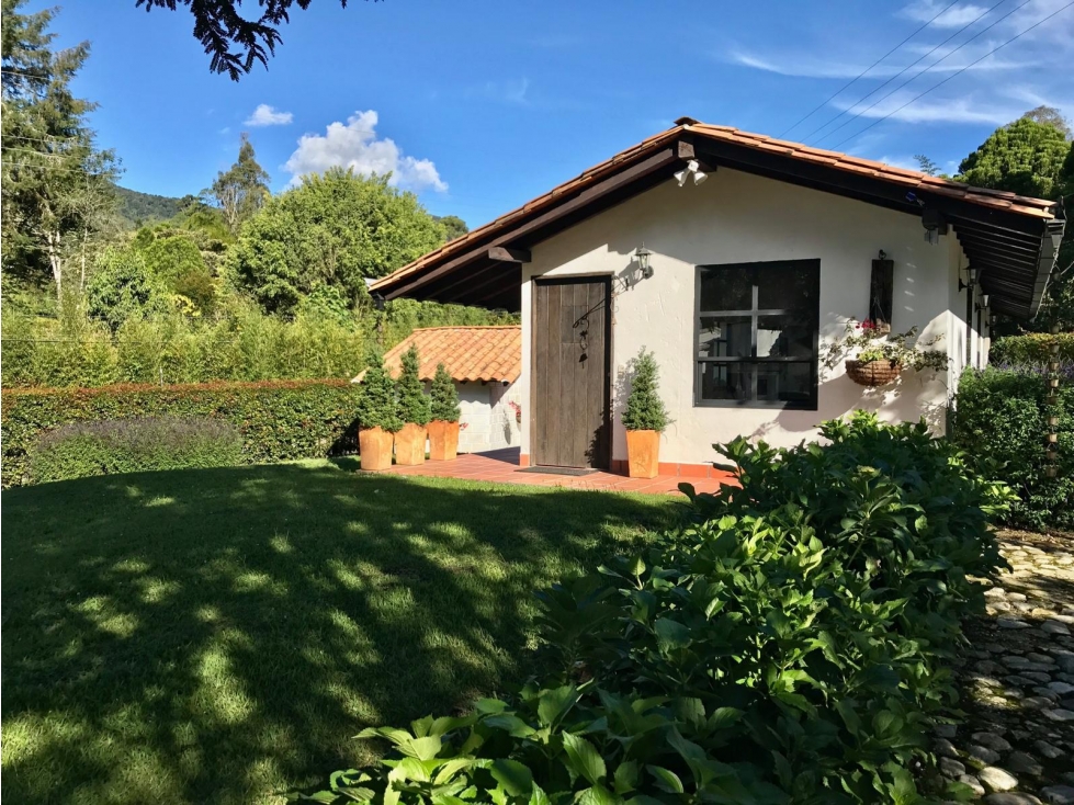 Casa Campestre en Arriendo en Lomitas, La ceja en Lomitas