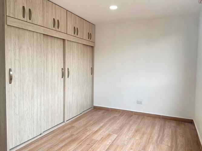 Apartamento de 2 alcobas en venta en Los Alcazares, Sabaneta, 60 m² · foto 6 de 17