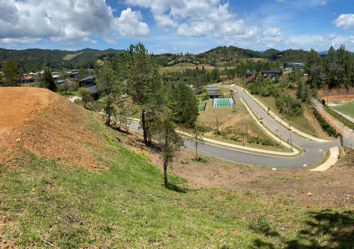 Lote en venta en Loma Del Escobero, El Retiro, 2175 m² · foto 5 de 13