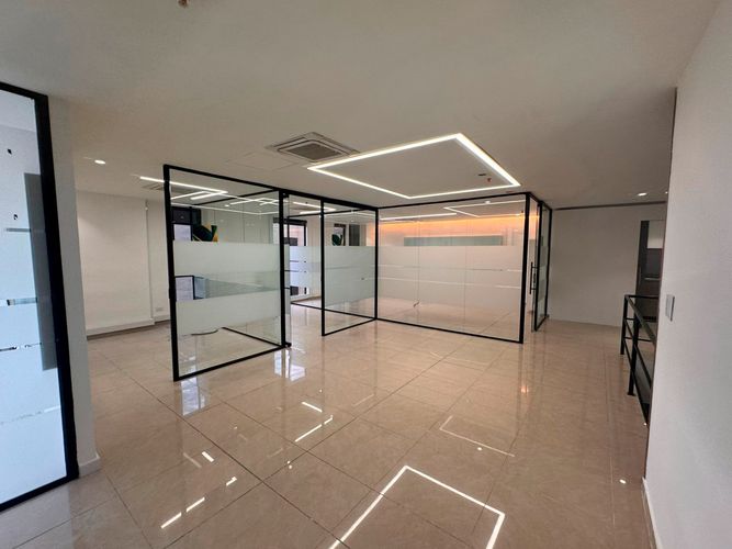 Oficina en arriendo en Cristo Rey, Medellín, 150 m² · foto 11 de 18