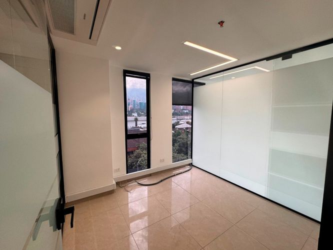 Oficina en arriendo en Cristo Rey, Medellín, 150 m² · foto 6 de 18