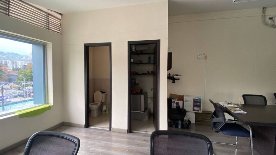 Oficina en arriendo en El Poblado, Medellín, 67 m² · foto 4 de 4