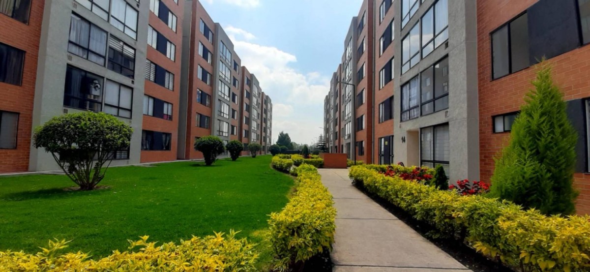 Apartamento en venta en Cr La Estancia Et Iii, Mosquera · foto 2 de 18