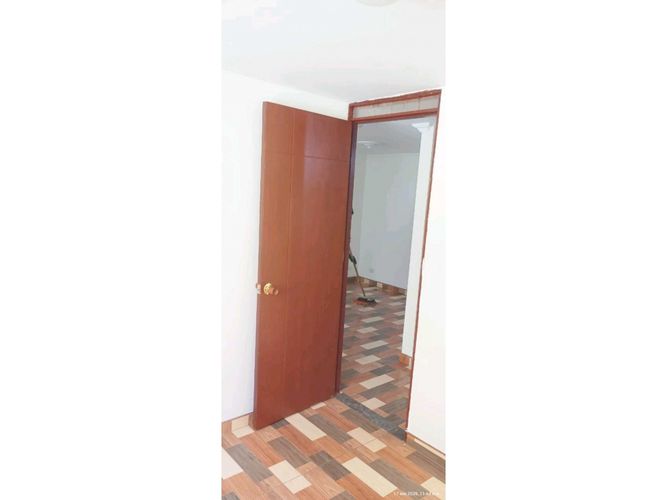 Apartamento de 2 alcobas en venta en Altos De Camilo Torres, Soacha, 45 m² · foto 4 de 8