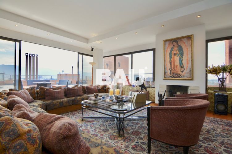 Apartamento de 4 alcobas en venta en Club De Los Lagartos, Bogotá, 384 m² · foto 5 de 24