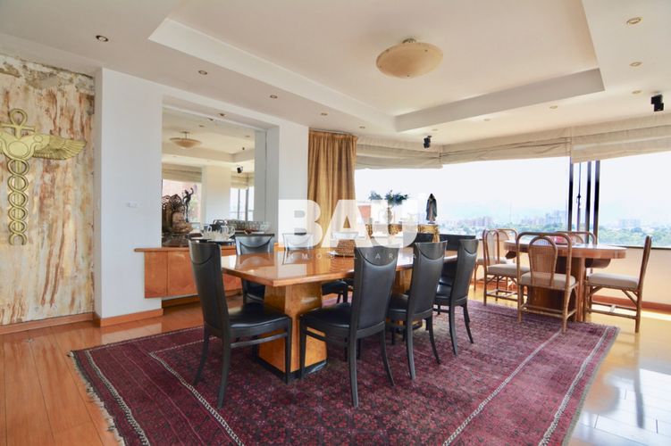 Apartamento de 4 alcobas en venta en Club De Los Lagartos, Bogotá, 384 m² · foto 10 de 24