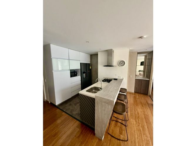 Apartamento de 2 alcobas en arriendo en El Diamante 2, Medellín, 70 m² · foto 3 de 21
