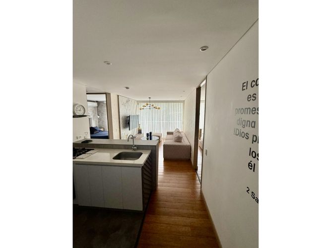 Apartamento de 2 alcobas en arriendo en El Diamante 2, Medellín, 70 m² · foto 10 de 21