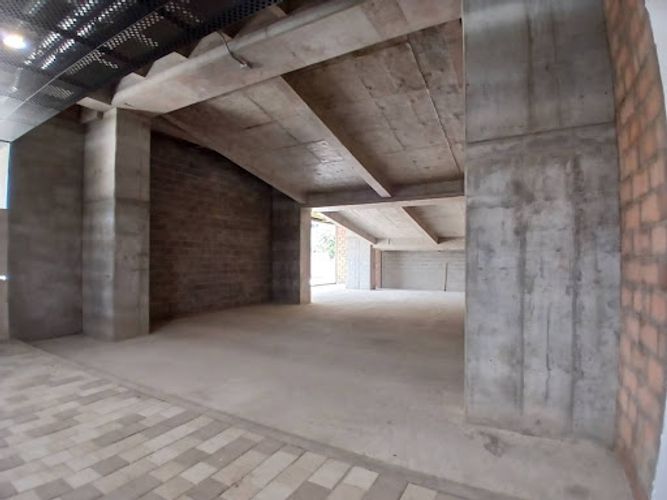 Local en arriendo en Ciudad Del Río, Medellín, 166 m² · foto 2 de 14