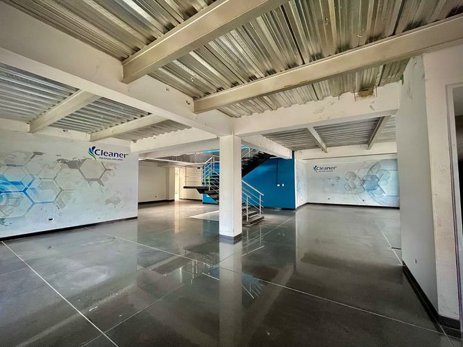 Edificio en venta en Prados Del Norte, Cali, 642 m² · foto 12 de 19