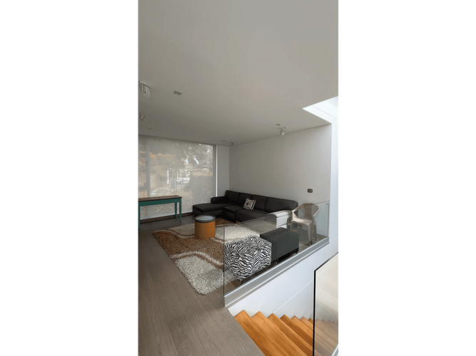Casa de 4 alcobas en venta en Sotileza, Bogotá, 497 m² · foto 2 de 7