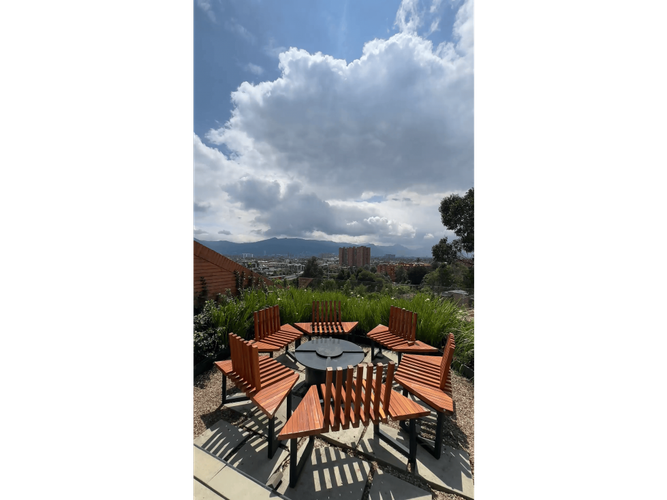 Casa de 4 alcobas en venta en Sotileza, Bogotá, 497 m² · foto 3 de 7