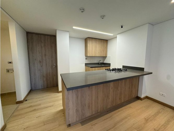 Apartaestudio en venta en El Porvenir, Rionegro, 74 m² · foto 2 de 14