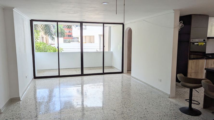 Apartamento de 3 alcobas en venta en Altos De Riomar, Barranquilla, 160 m² · foto 3 de 17