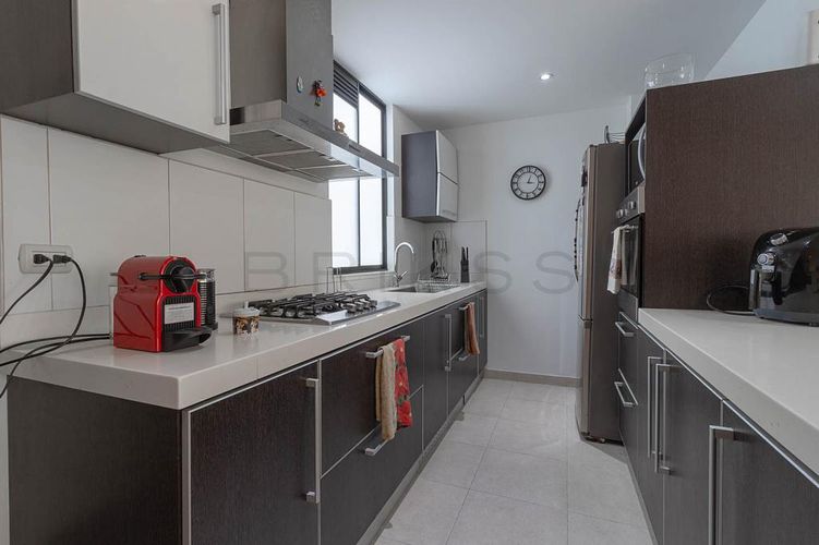 Apartamento de 2 alcobas en venta en Santa Barbara, Bogotá, 120 m² · foto 4 de 14
