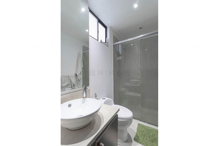 Apartamento de 2 alcobas en venta en Santa Barbara, Bogotá, 120 m² · foto 12 de 14
