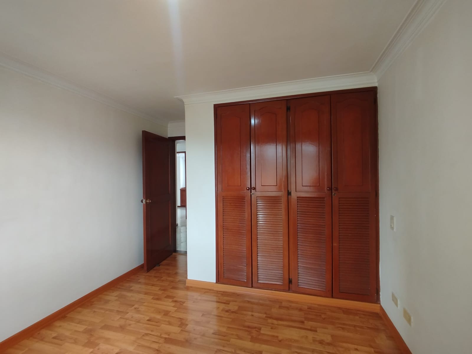 Apartamento en venta en Pinares, Pereira · foto 5 de 6