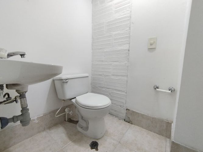 Bodega en arriendo en Primavera, Envigado, 640 m² · foto 11 de 20