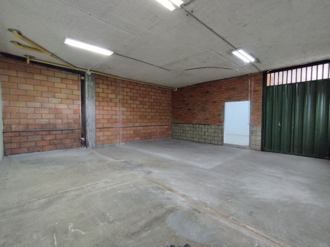 Bodega en arriendo en Primavera, Envigado, 640 m² · foto 12 de 20