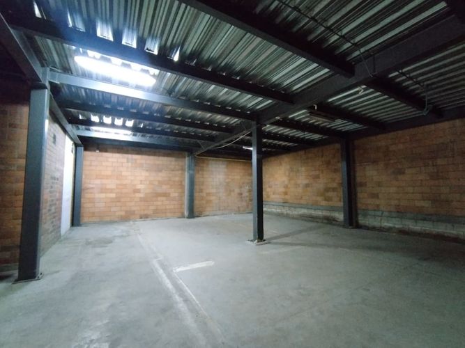 Bodega en arriendo en Primavera, Envigado, 640 m² · foto 20 de 20