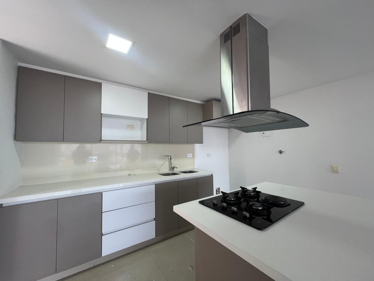 Apartamento en arriendo en La Pradera, Envigado · foto 7 de 19
